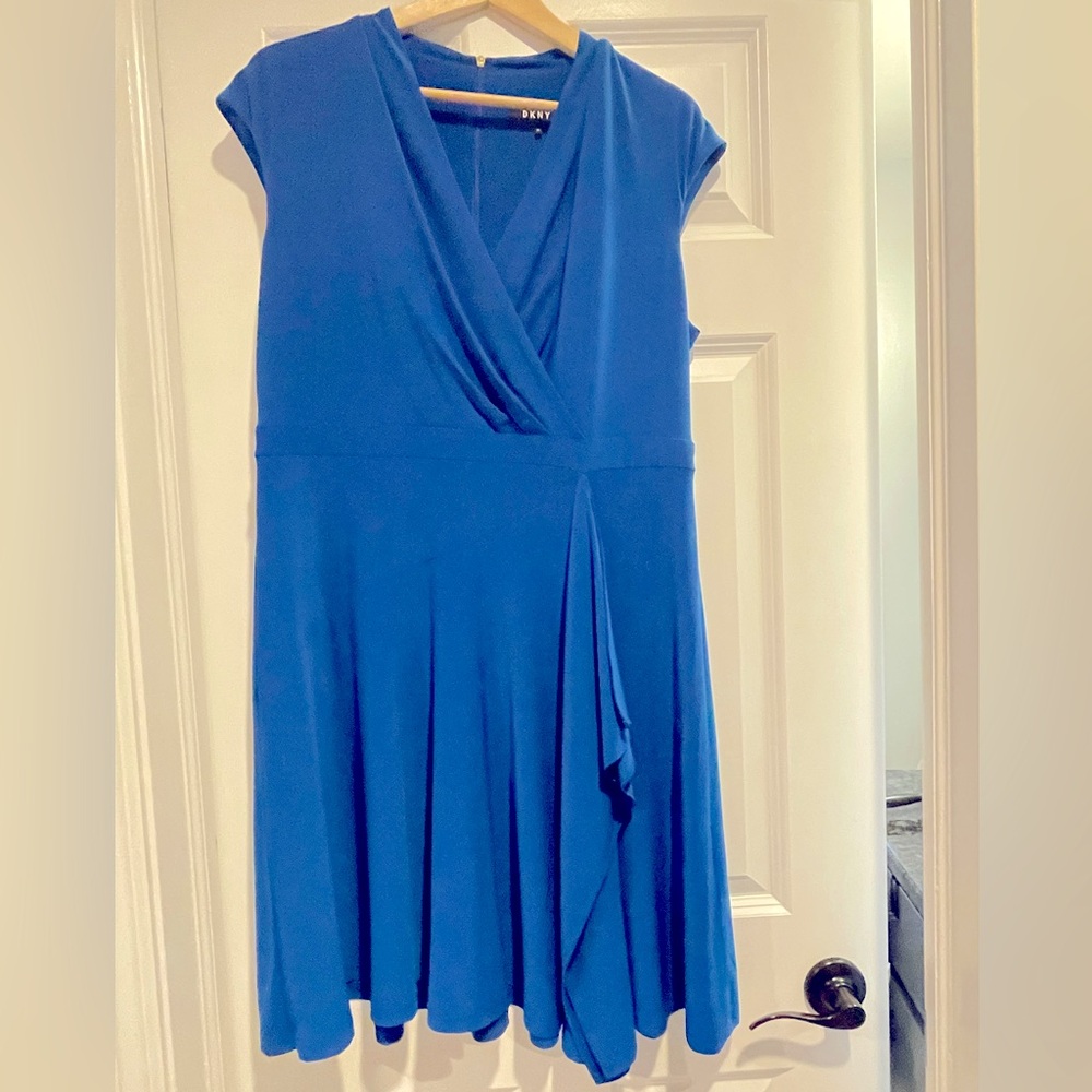 DKNY Blue summer midi dress. Size 14